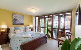 Luxury At The Brunswick - Free Parking-4 Bedrooms